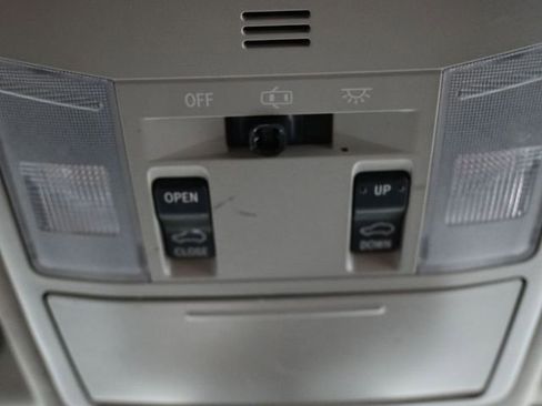 Used 2018 Toyota RAV4 XLE image 24