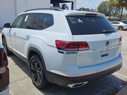 Used 2022 Volkswagen Atlas SE w/ Panoramic Sunroof Package image 3