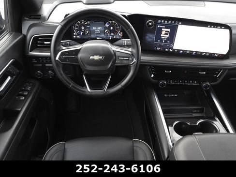 Used 2025 Chevrolet Tahoe Premier image 13