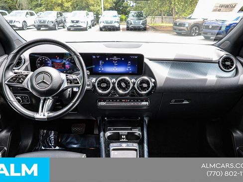 Used 2025 Mercedes-Benz GLA 250 image 22
