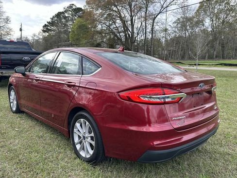 Used 2019 Ford Fusion SE image 7