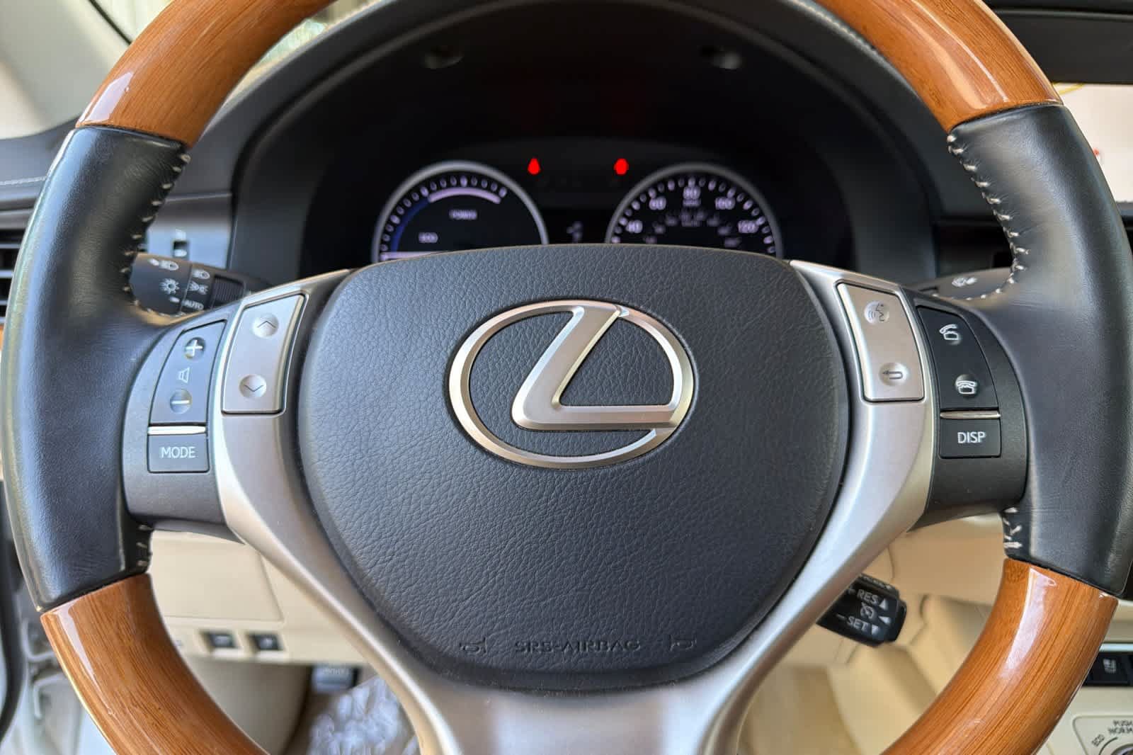 Used 2015 Lexus ES 300h w/ Navigation System Package FWD image 25
