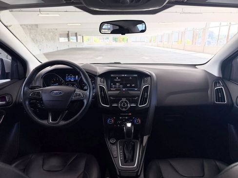 Used 2015 Ford Focus Titanium FWD image 28