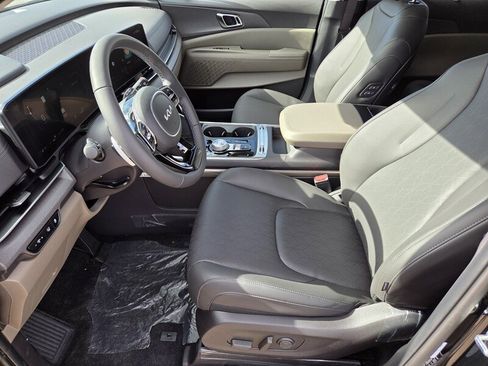 New 2026 Kia Carnival SX FWD image 6