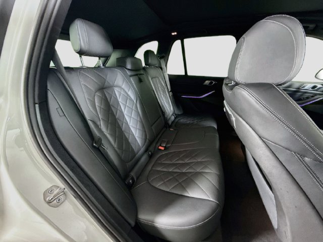 Used 2026 BMW X5 sDrive40i RWD image 26