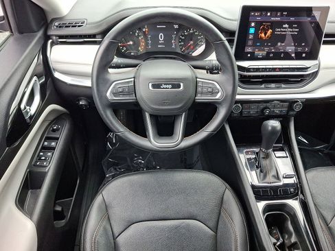 Used 2022 Jeep Compass Limited AWD/4WD image 21