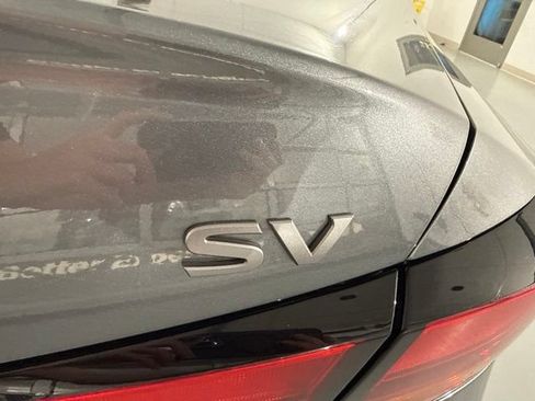 Used 2024 Nissan Altima 2.5 SV FWD image 9