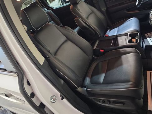 Certified 2025 Honda Odyssey Touring image 27