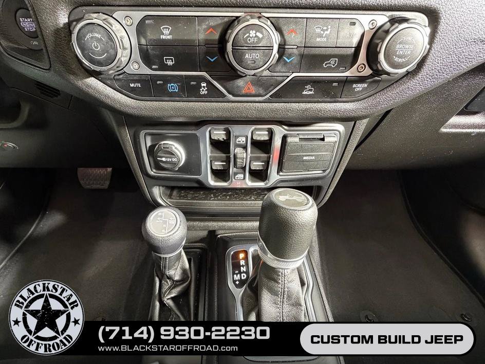 Used 2024 Jeep Wrangler Unlimited AWD/4WD image 19
