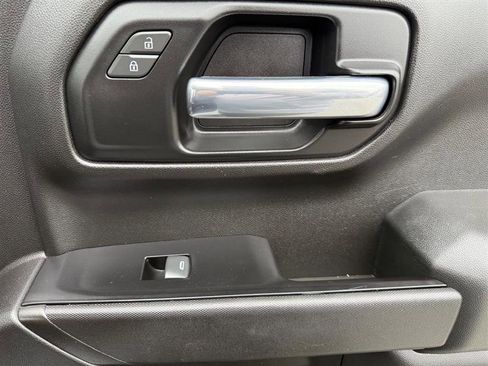 Used 2019 Chevrolet Silverado 1500 Custom Trail Boss w/ Custom Convenience Package image 14