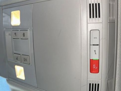 Used 2024 Volkswagen Taos S image 30