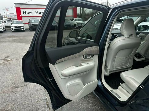 Used 2024 Volvo XC90 B6 Plus w/ Protection Package Premier image 12