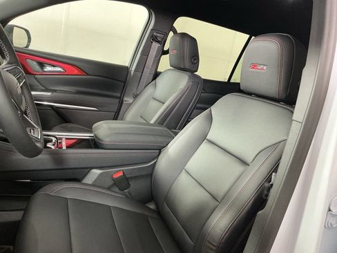 New 2026 Chevrolet Traverse Z71 w/ Driver Confidence Package AWD/4WD image 5