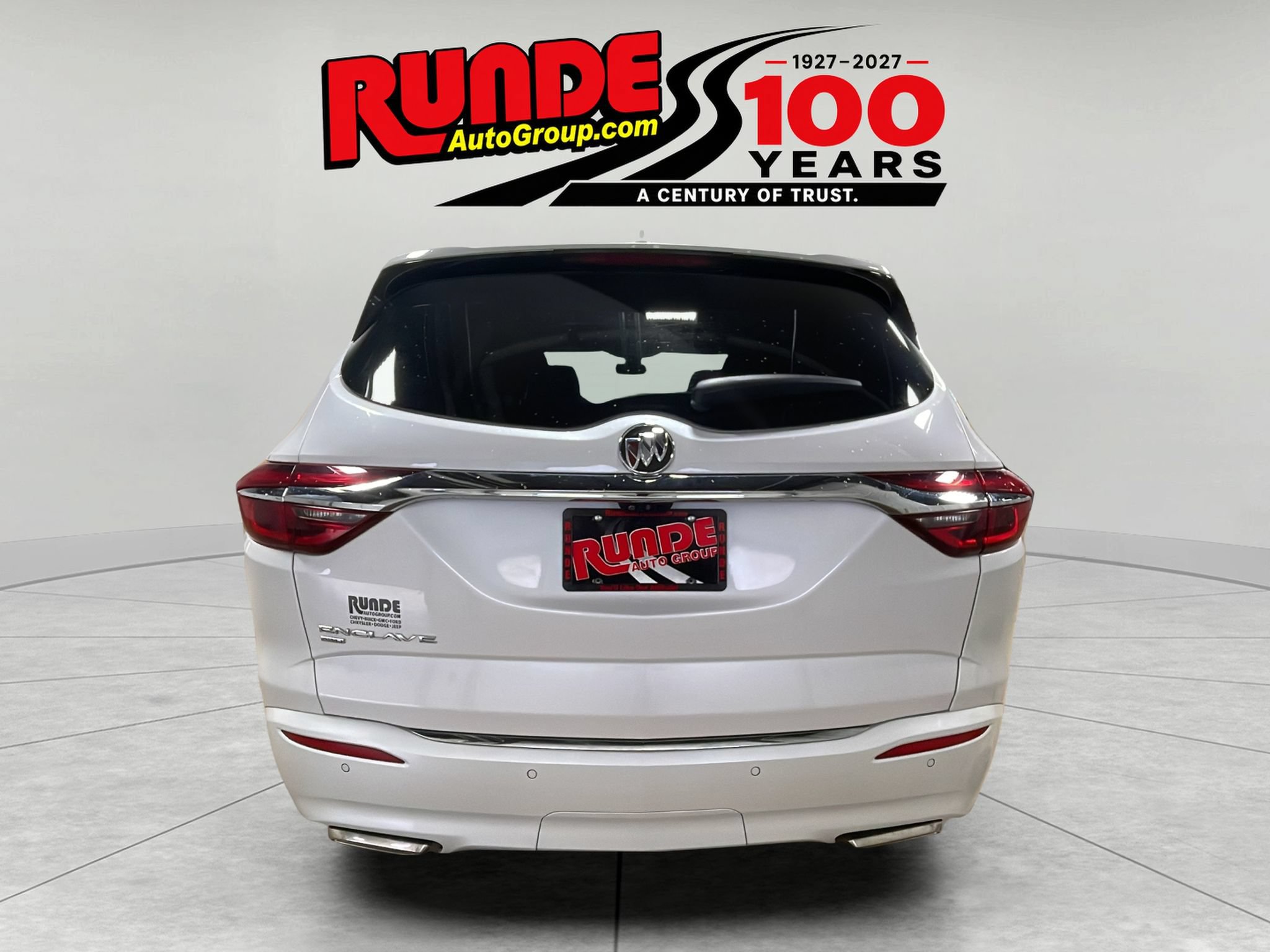 Used 2021 Buick Enclave Avenir w/ Avenir Technology Package AWD/4WD image 4