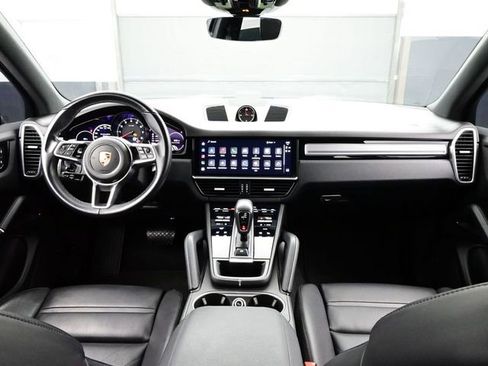 Certified 2022 Porsche Cayenne Platinum Edition AWD/4WD image 20