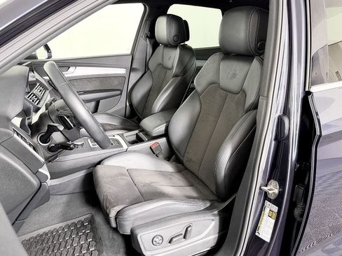 Used 2020 Audi SQ5 Premium w/ Convenience Package image 33