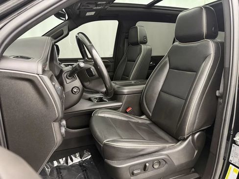 Used 2021 Chevrolet Suburban Premier AWD/4WD image 10