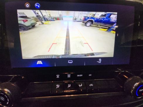 Certified 2023 Chevrolet Colorado Trail Boss AWD/4WD image 18