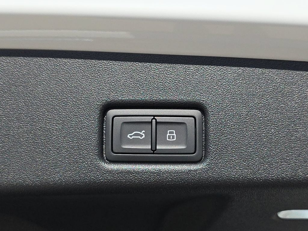 New 2026 Audi Q5 2.0T AWD/4WD image 13