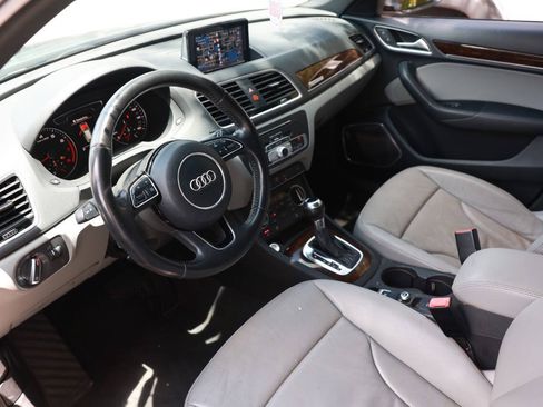 Used 2017 Audi Q3 2.0T Prestige w/ Prestige Package AWD/4WD image 18