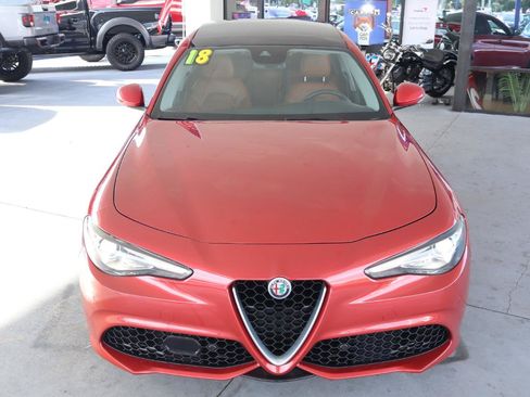 Used 2018 Alfa Romeo Giulia Ti Sport w/ Quick Order Package 22U Sport RWD image 10