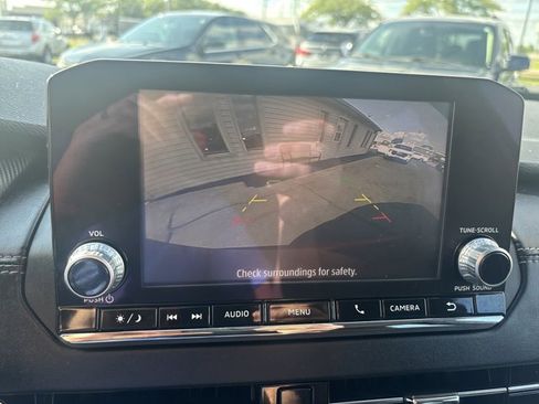 Used 2022 Mitsubishi Outlander ES image 19