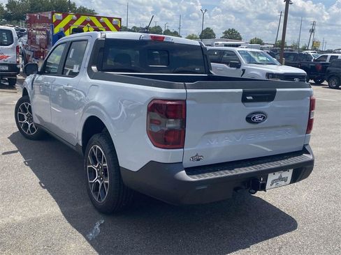 New 2025 Ford Maverick Lariat image 5