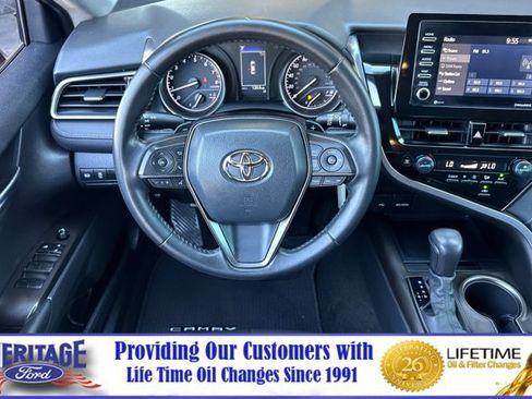 Used 2022 Toyota Camry SE w/ Carpet Mat Package (TMS) FWD image 14