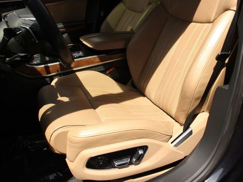 Used 2019 Audi A8 L 3.0T image 15