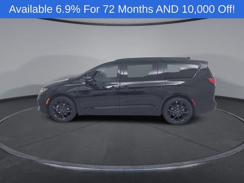 New 2026 Chrysler Pacifica Select w/ S Appearance Package FWD image 10