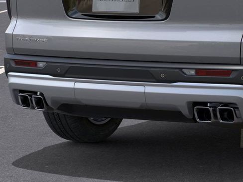 New 2026 Chevrolet Traverse LT w/ Enhanced Driving Package image 14