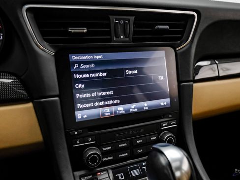 Used 2017 Porsche 911 Turbo image 78