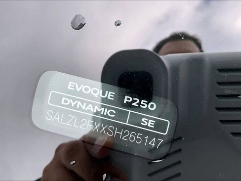 Certified 2025 Land Rover Range Rover Evoque Dynamic SE image 24