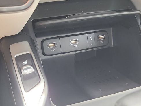 Used 2022 Kia Sorento EX w/ Panoramic Sunroof Package FWD image 27