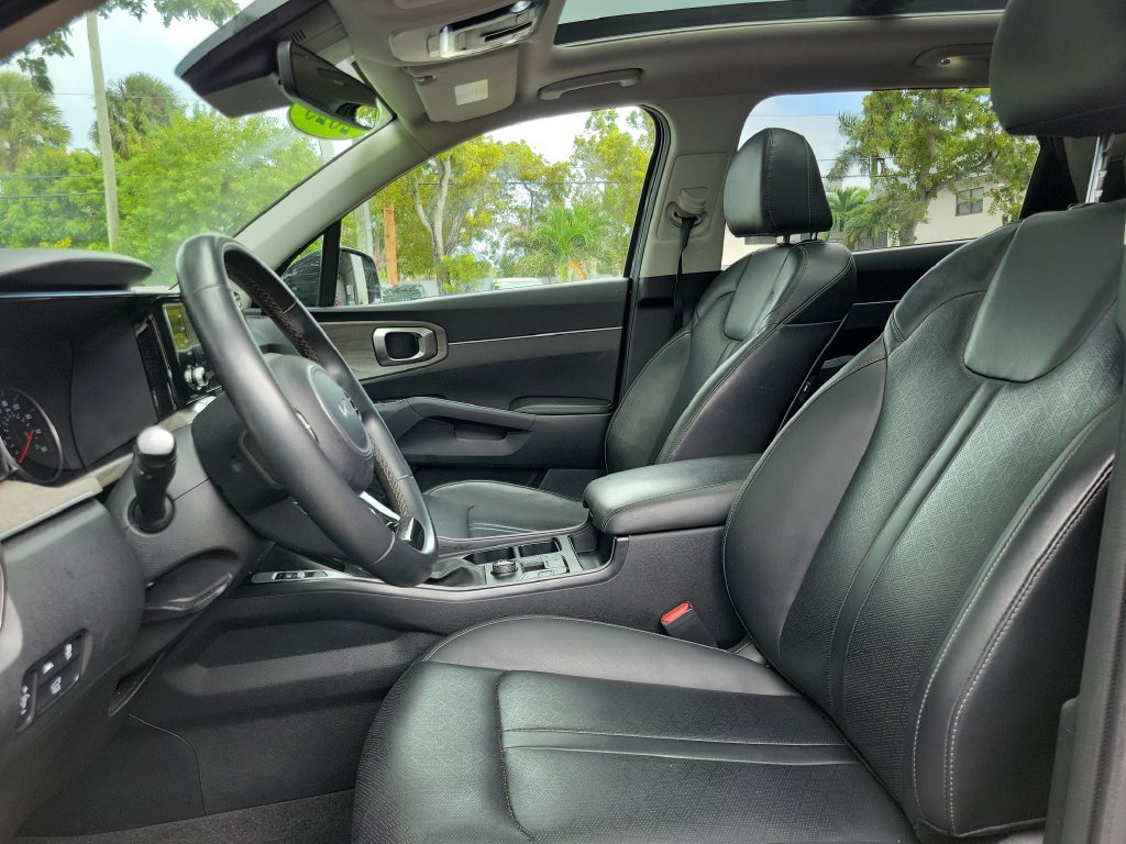 Certified 2023 Kia Sorento EX w/ Panoramic Sunroof Package FWD image 20