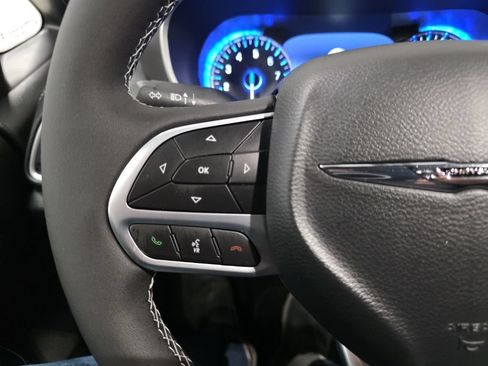 New 2026 Chrysler Pacifica Select AWD/4WD image 15
