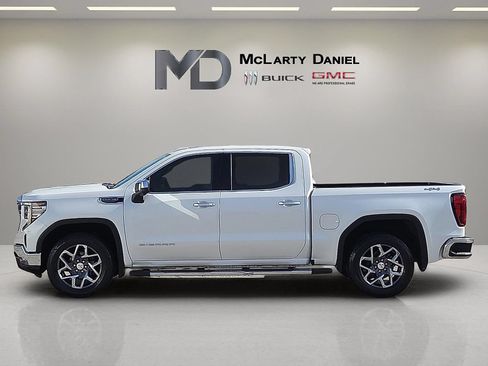 Certified 2023 GMC Sierra 1500 SLT w/ SLT Premium Package AWD/4WD image 2