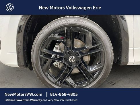 New 2026 Volkswagen Tiguan SE R-Line image 14