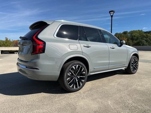 New 2026 Volvo XC90 B6 Ultra w/ Protection Package image 7