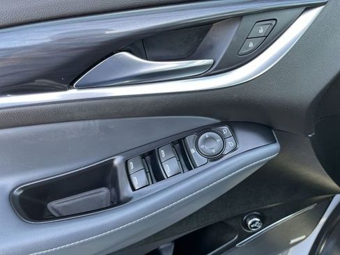 Used 2023 Buick Enclave Essence w/ Experience Buick Package AWD/4WD image 17