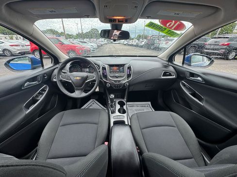 Used 2016 Chevrolet Cruze LT FWD image 15