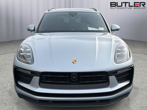 Used 2023 Porsche Macan Turbo AWD/4WD image 9