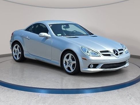 Used 2005 Mercedes-Benz SLK 350 image 3