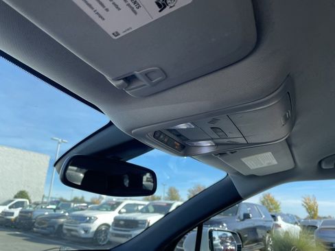 Used 2021 Chevrolet Blazer LT image 21