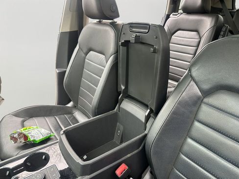 Used 2018 Volkswagen Atlas SEL Premium image 20