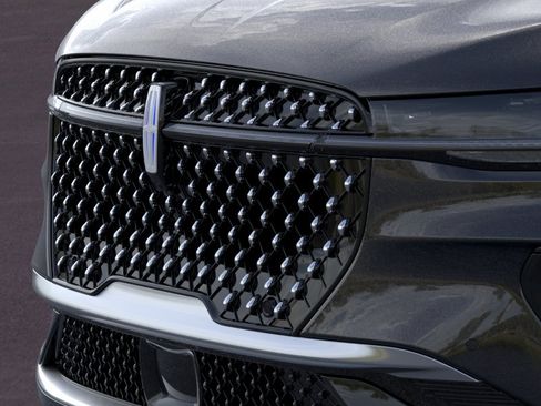 New 2026 Lincoln Nautilus Reserve AWD/4WD image 17