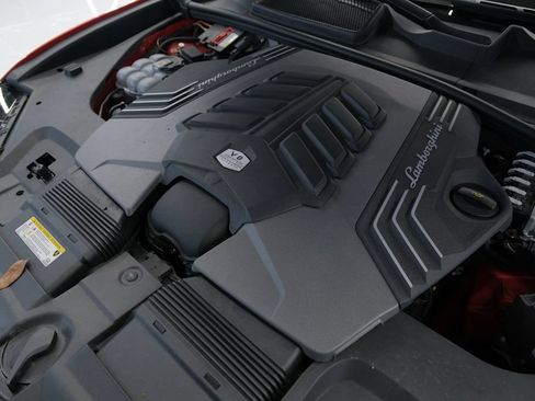 Used 2021 Lamborghini Urus AWD/4WD image 69