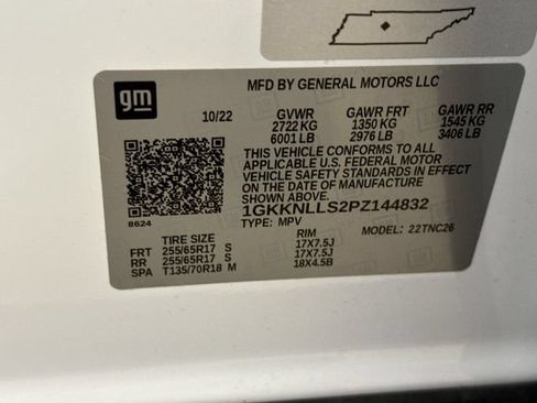 Used 2023 GMC Acadia AT4 w/ LPO, 'HIT The Road' Package AWD/4WD image 33