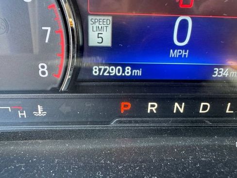 Used 2022 Ford Explorer XLT w/ Equipment Group 202A AWD/4WD image 11