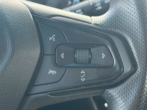 Used 2022 Chevrolet Bolt LT image 29